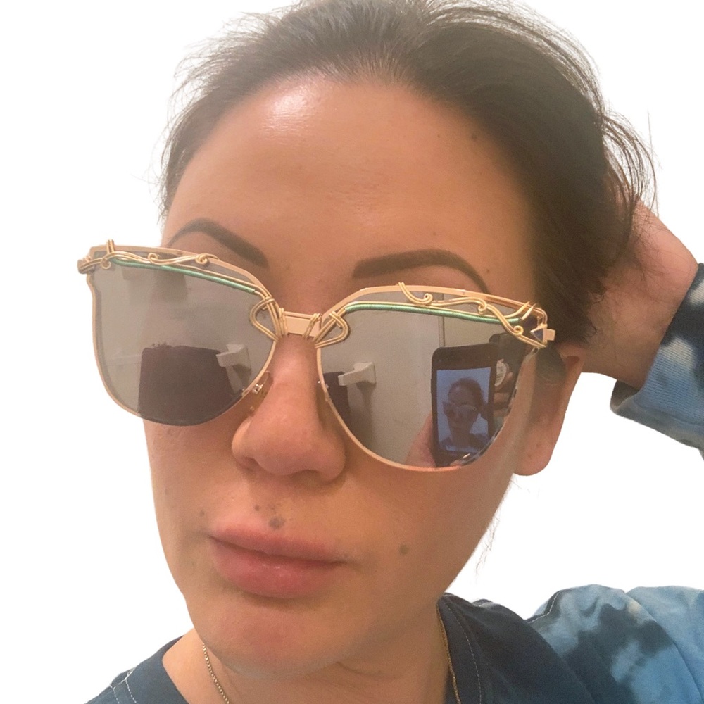 Unique wire-wrapped sunglasses. 😎 - Picture 6 of 9